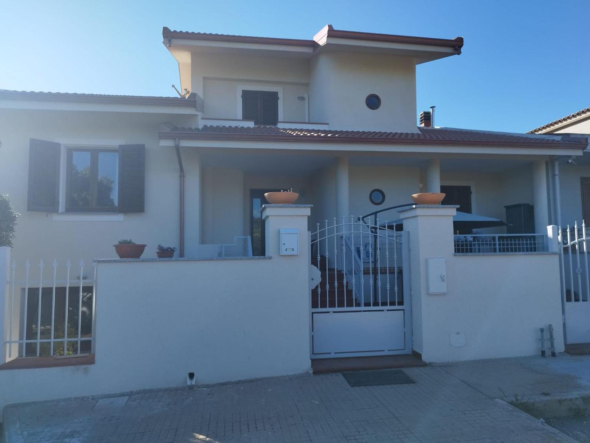 Mirto E Rosmarino Homestay Sennori